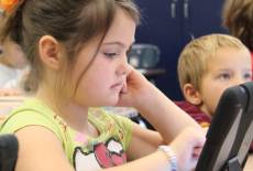 Digitale Schule: Neues zu Ausstattung und Ferienunterricht
