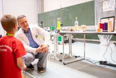 Uni für Neunmalkluge