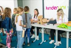 Plastik & Stimme: Die Kinder- & Schüleruni der BTU